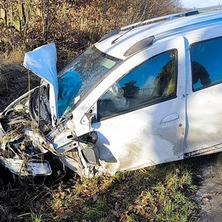 Zderzenie trzech osobówek. Trudne warunki na drodze